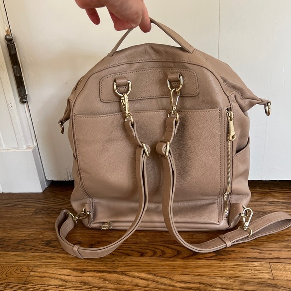 Mina Baie genuine leather midi Stevie diaper bag - Picture 2 of 5